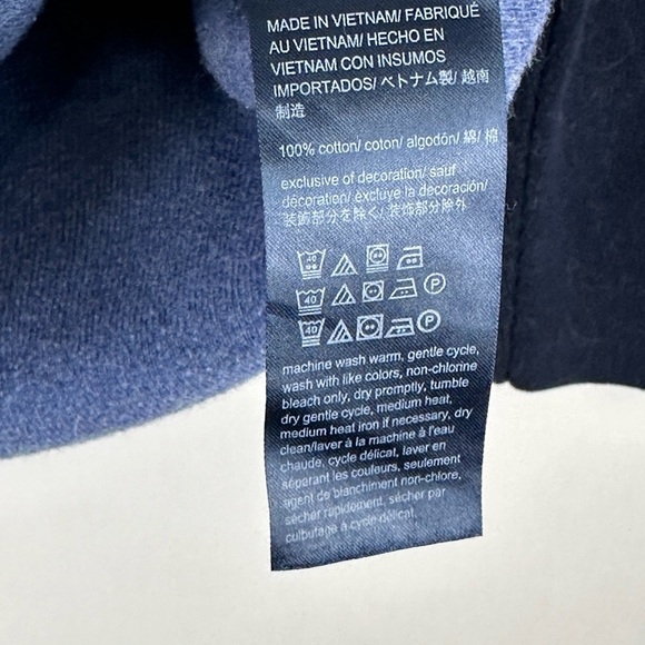 Women's Crew Neck Pullover Sweater - Picture 3 of 5